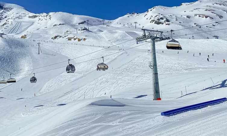 foto van outdoor piste